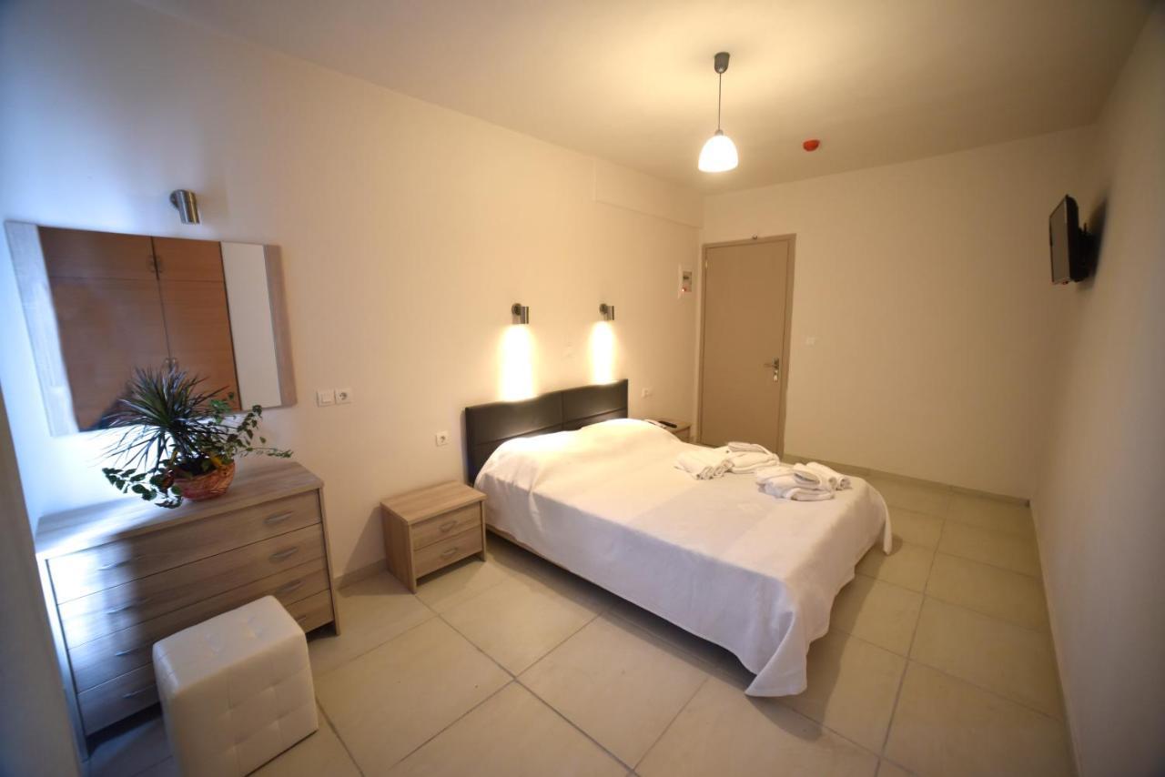Chalkiotis Hotel Anaxos Bagian luar foto